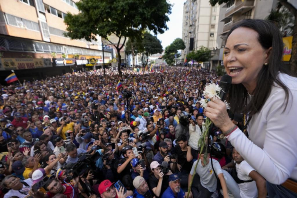 Máxima tensión en Venezuela: secuestran y liberan a Corina Machado