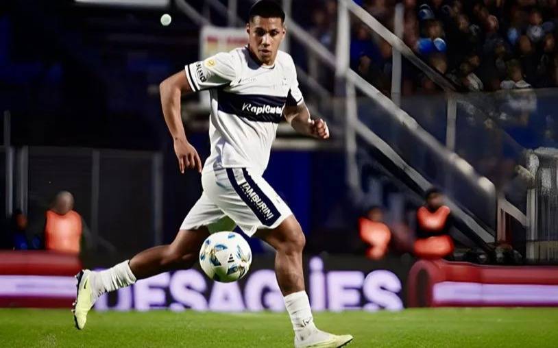 Gimnasia está cerca de concretar el regreso del mediocampista Rodrigo Saravia 