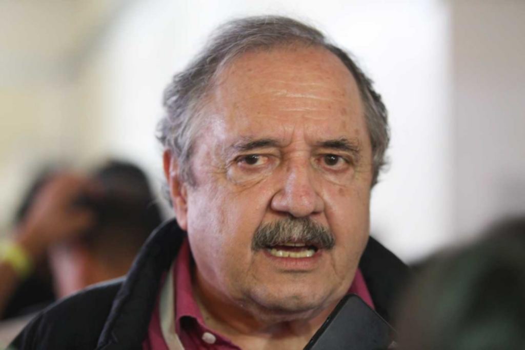 Para el gobierno argentino, González es el presidente
