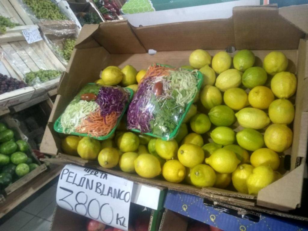 Con gusto “ácido”:  el precio del limón sube y no tiene techo en La Plata