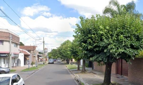 Robaron pesos, dólares y euros en City Bell