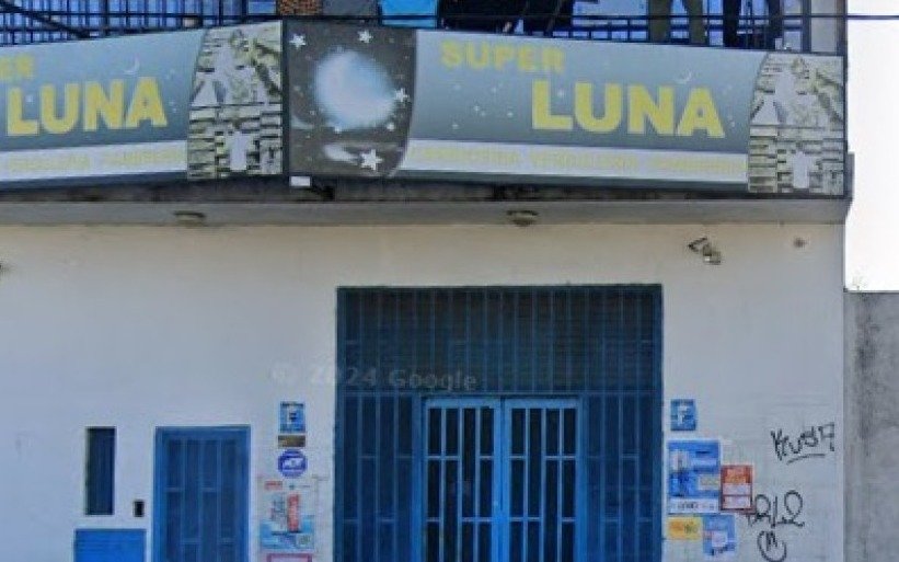 Asalto a supermercado chino en Quilmes: padre e hijo heridos de bala