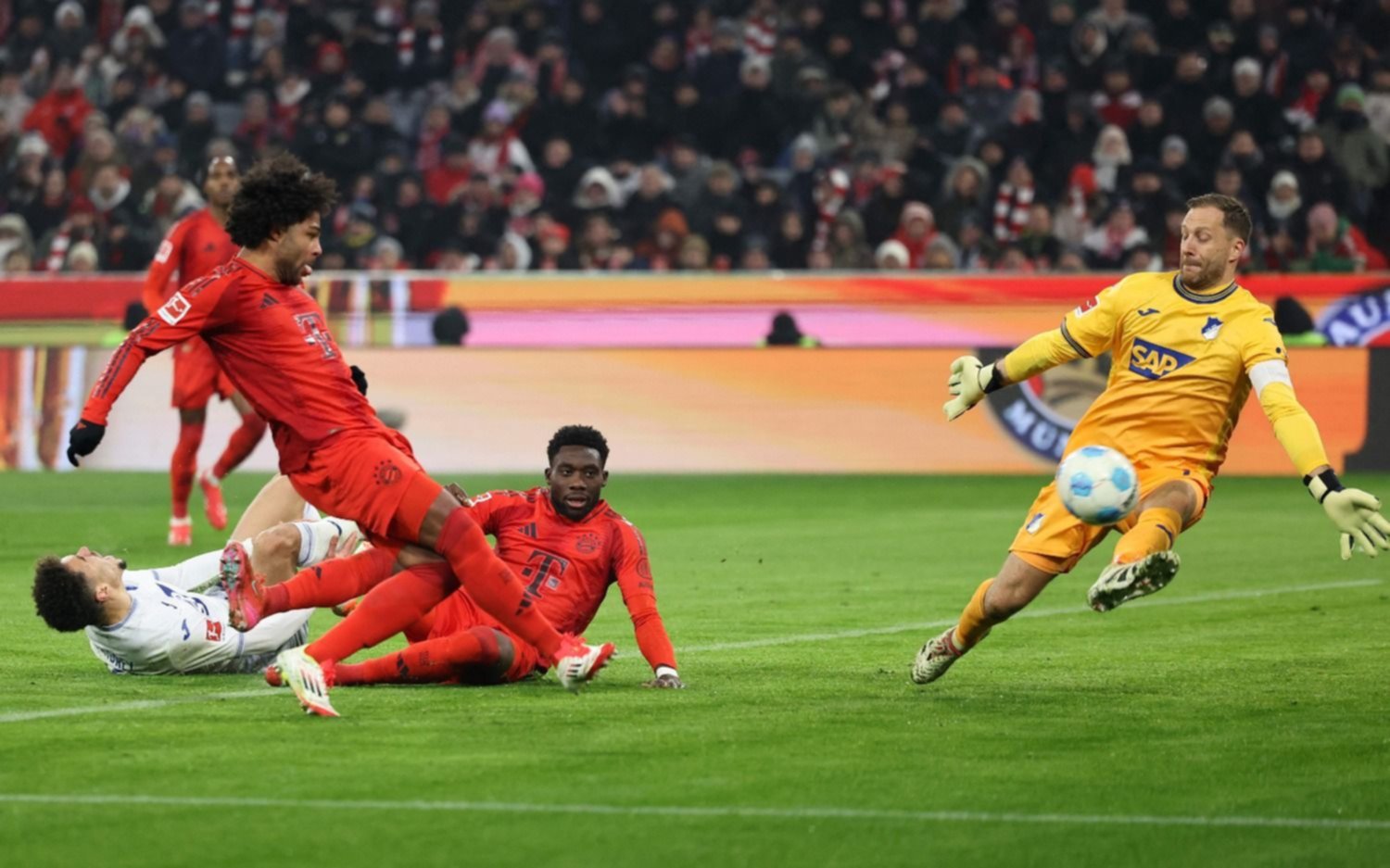 Bayern Munich ganó ante el Hoffenheim y es el líder de la Bundesliga