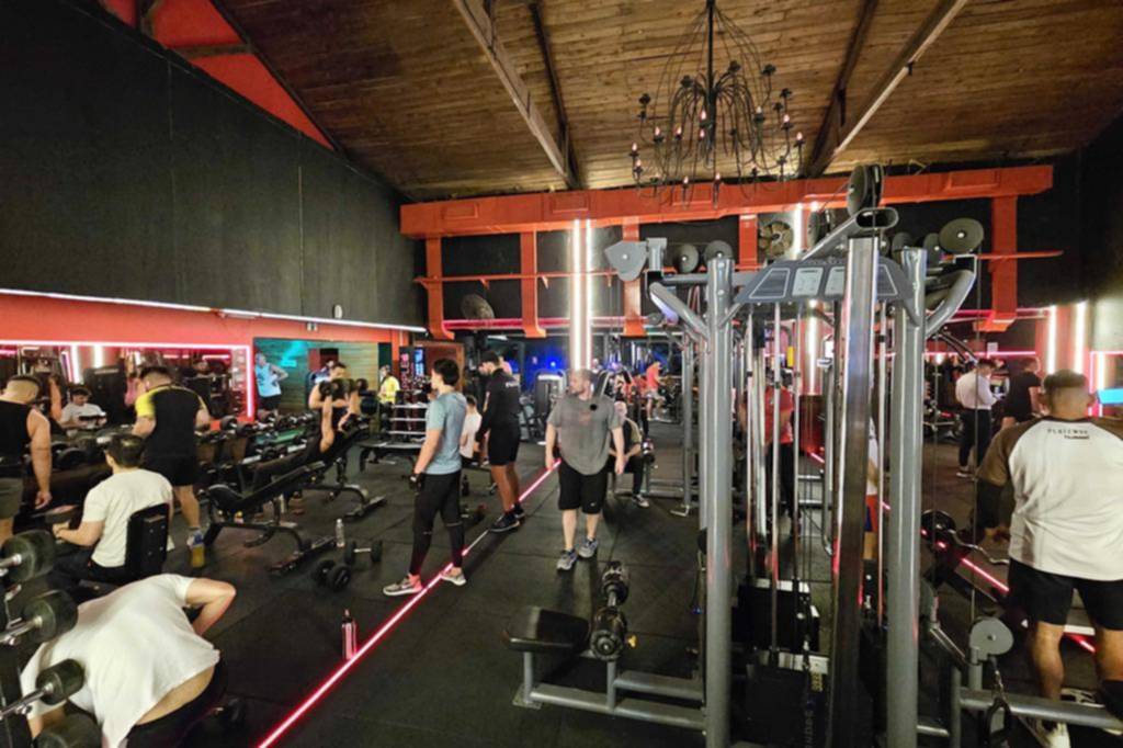 Los gimnasios también son “víctimas” de la ola de calor