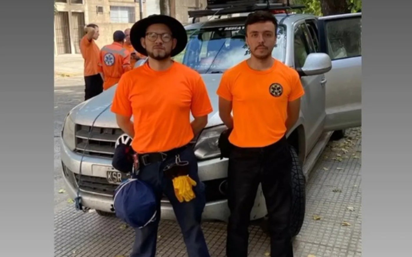 Fuego en Epuyén: ¿Quiénes son los representantes de La Plata que viajaron hasta Chubut?