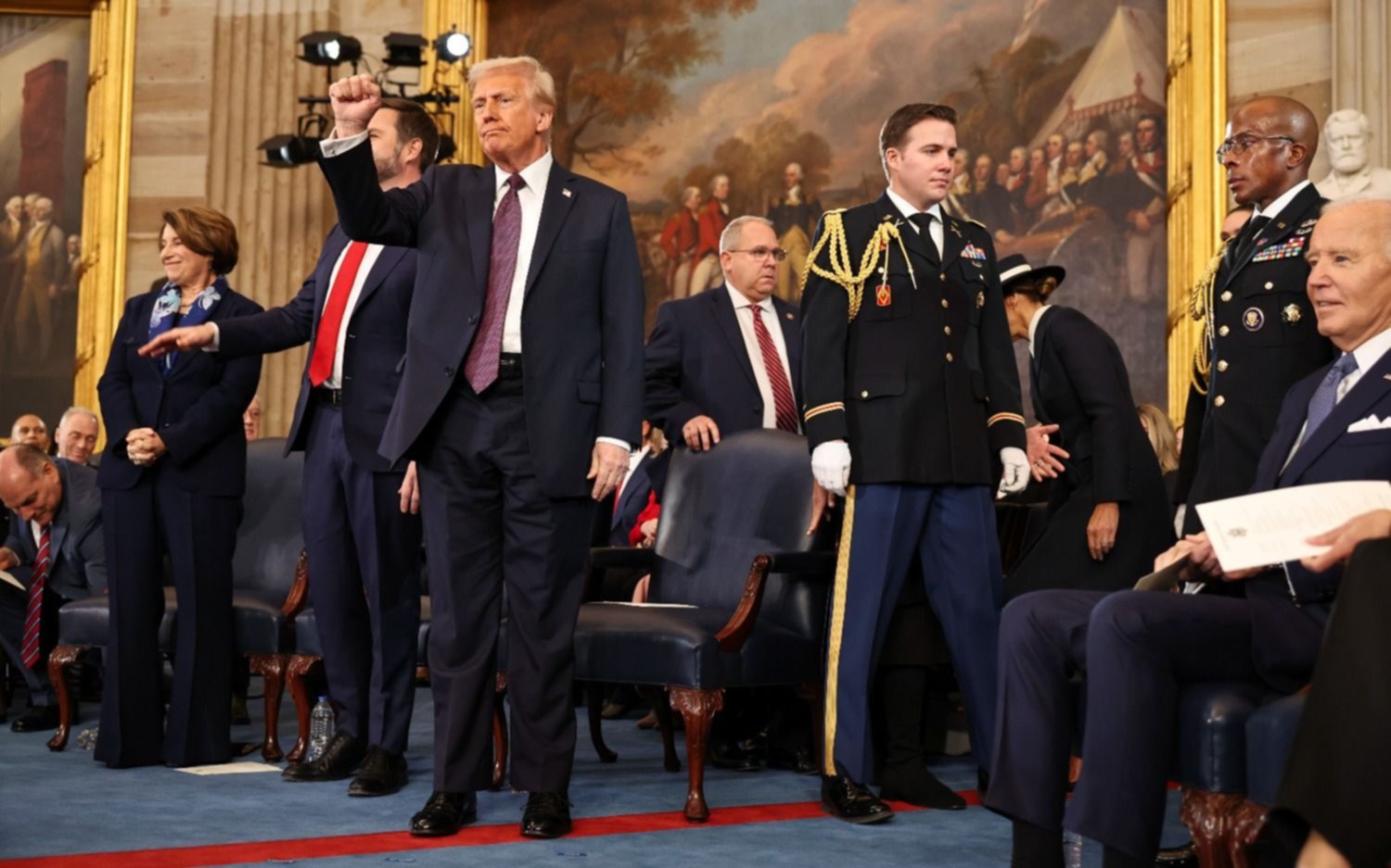 Las primeras medidas ejecutivas de Donald Trump: "Enemigos extranjeros", "ideología de género", "Canal de Panamá"
