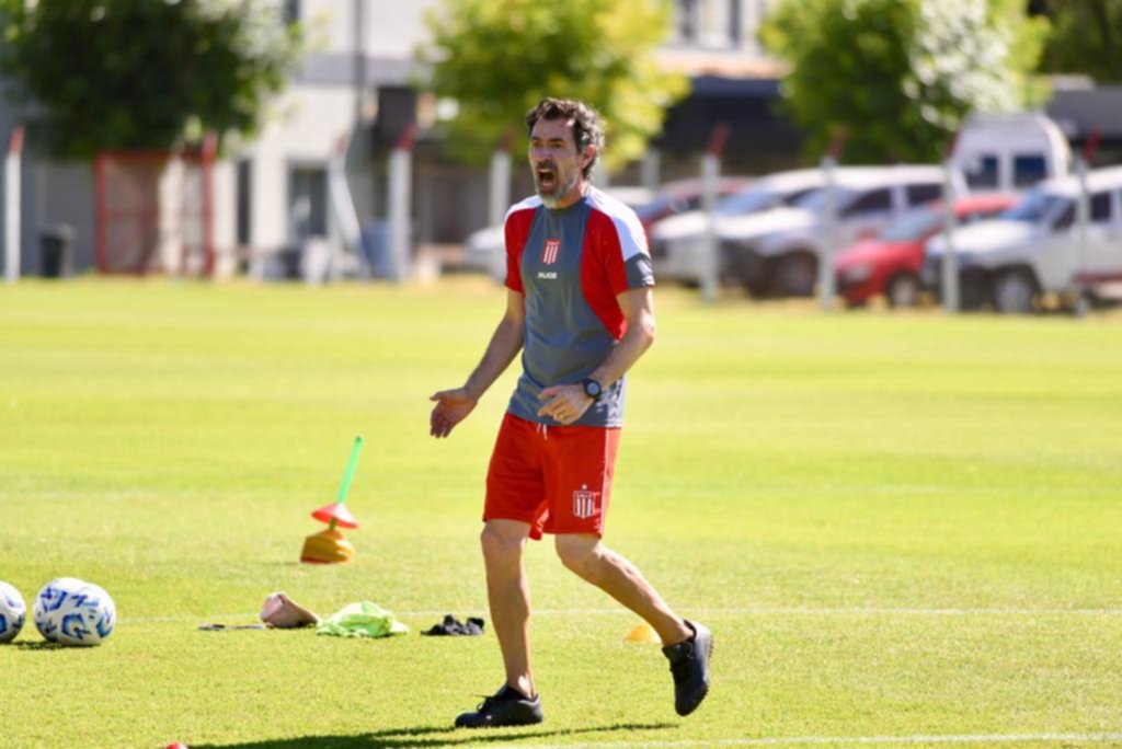 Domínguez comienza con las definiciones en Estudiantes