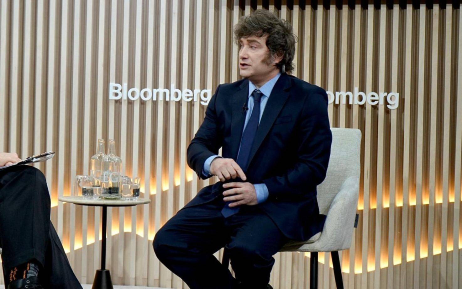 Javier Milei confirmó la posibilidad de romper con el Mercosur y sellar el acuerdo de libre comercio con Estados Unidos