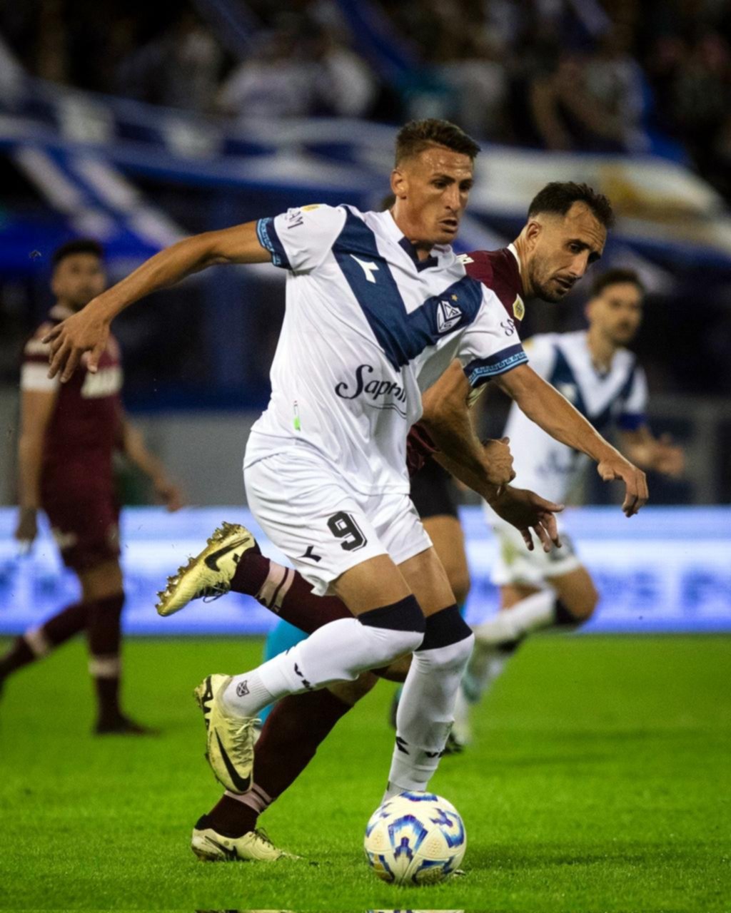 Vuelve el fútbol: cinco partidos abren el Apertura