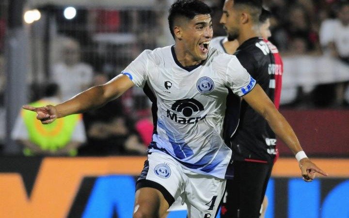 Ind. Rivadavia se quedó con el duelo de “lepras” ante Newell´s