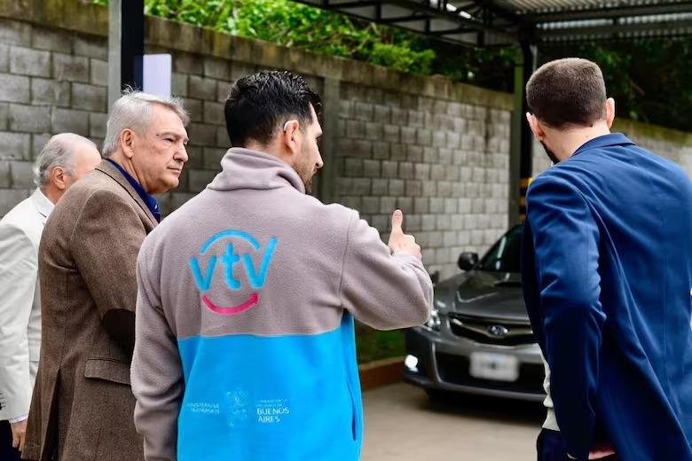 Escándalo con fotomultas y la VTV: allanaron un hotel
