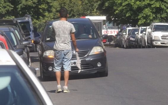 La "guerra" de trapitos en La Plata: una pelea, varios detenidos y heridos