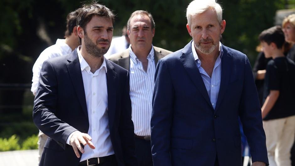 Menos impuestos: la movida de dos gobernadores