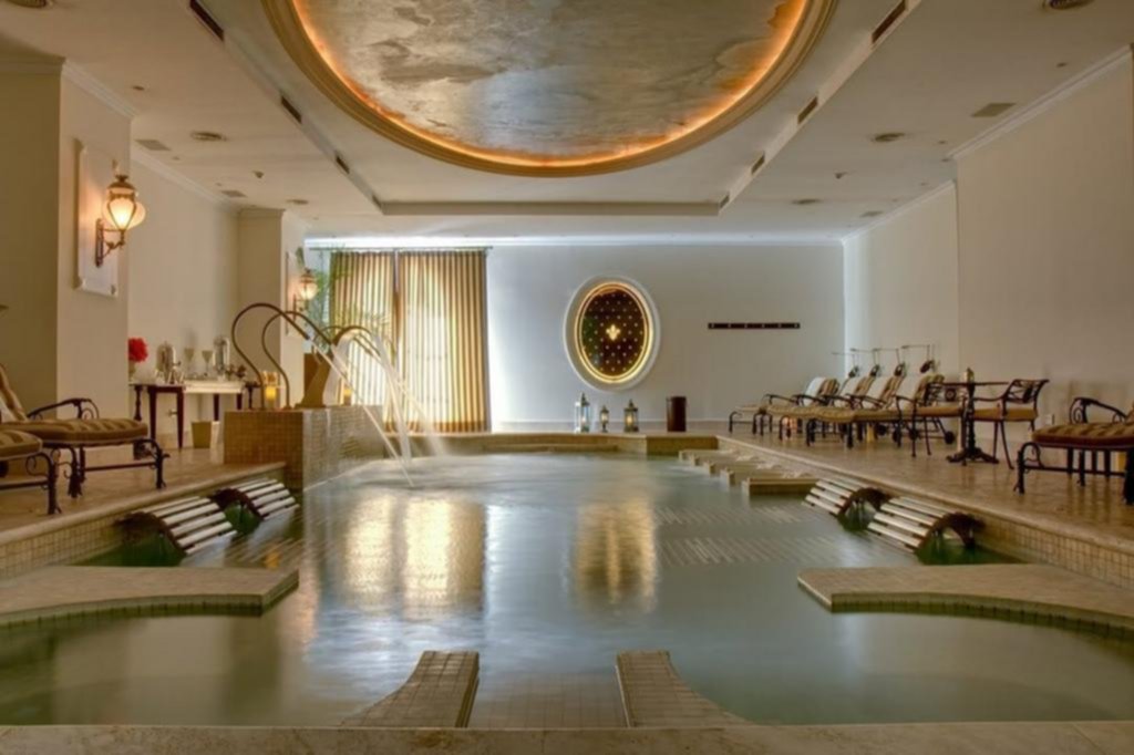 Hoteles de 5 estrellas o más en Mar del Plata