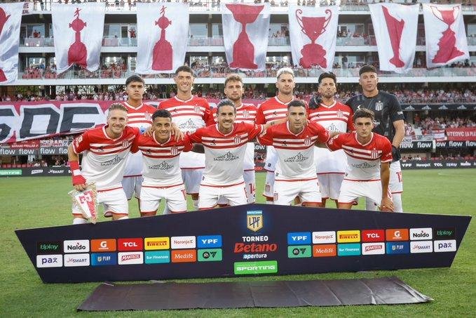 Estudiantes con un arranque arrollador y a la altura de las expectativas