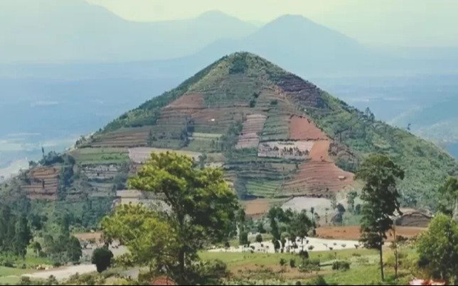 Un estudio reveló que la pirámide más antigua del mundo no fue realizada por humanos: ¿Qué dicen los expertos?