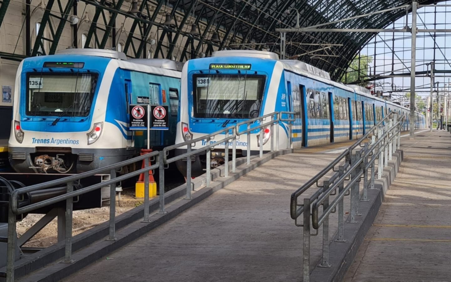 ¿A qué hora se levanta el paro de trenes que afecta a usuarios de La Plata?