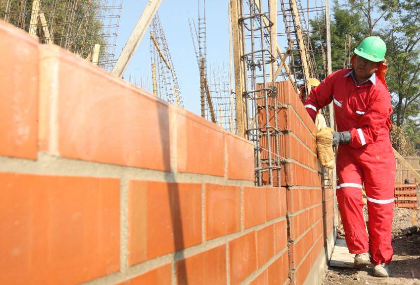 Se despertó el precio del ladrillo hueco y en La Plata se encienden alarmas por su impacto en la construcción