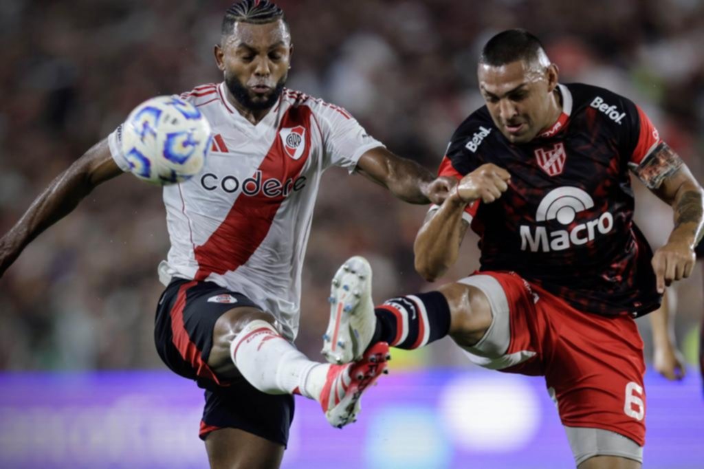 De la mano de Montiel, River derrotó a Instituto como local