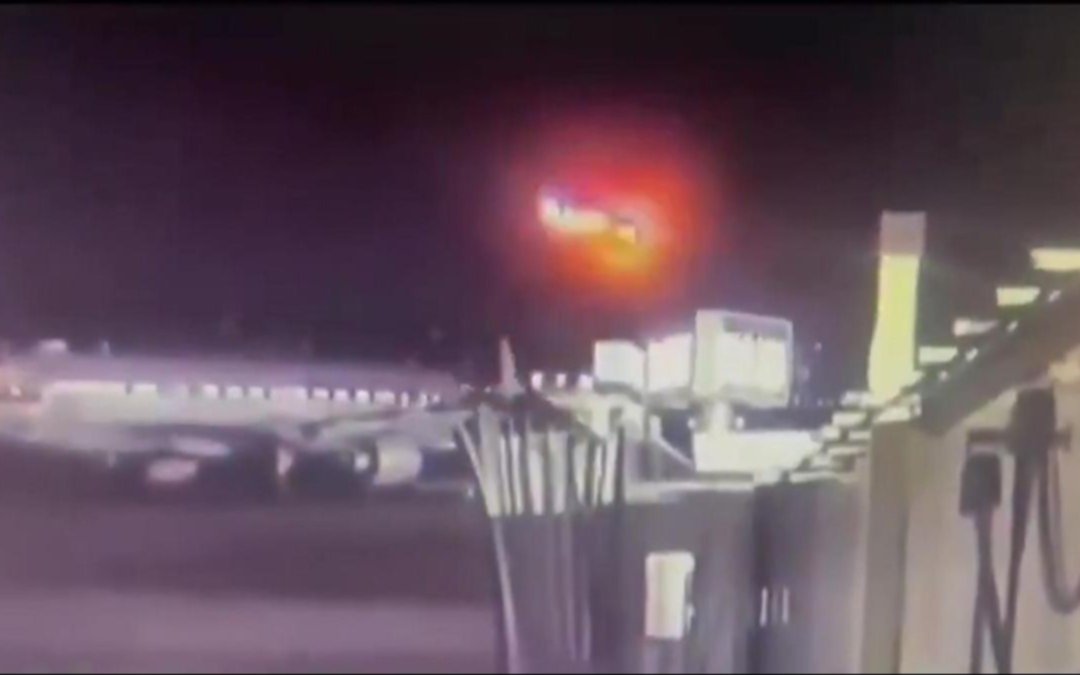 El audio entre el helicóptero y la torre de control durante el impacto con el avión: no habría sobrevivientes