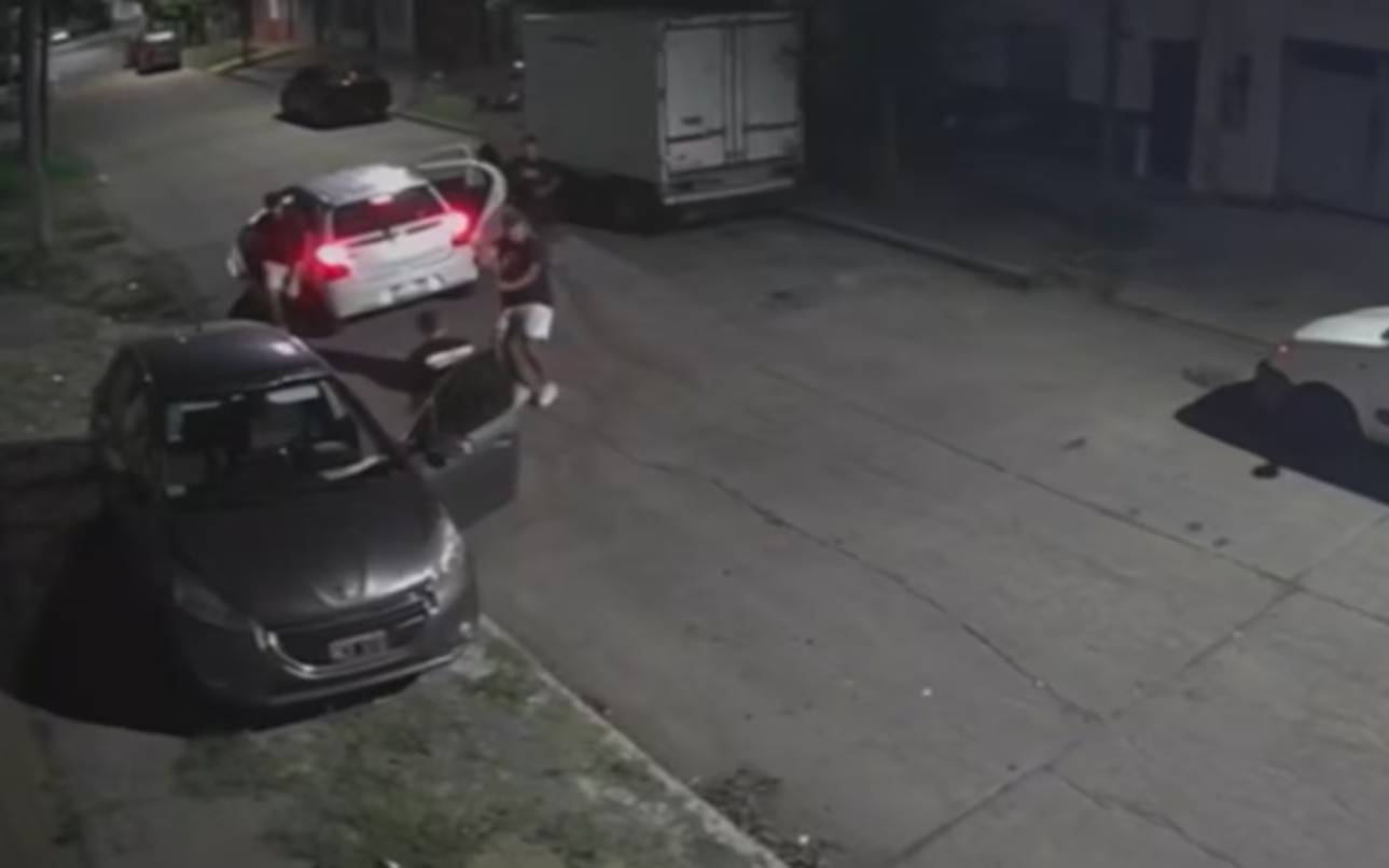 Balean a policía de la ciudad en Quilmes