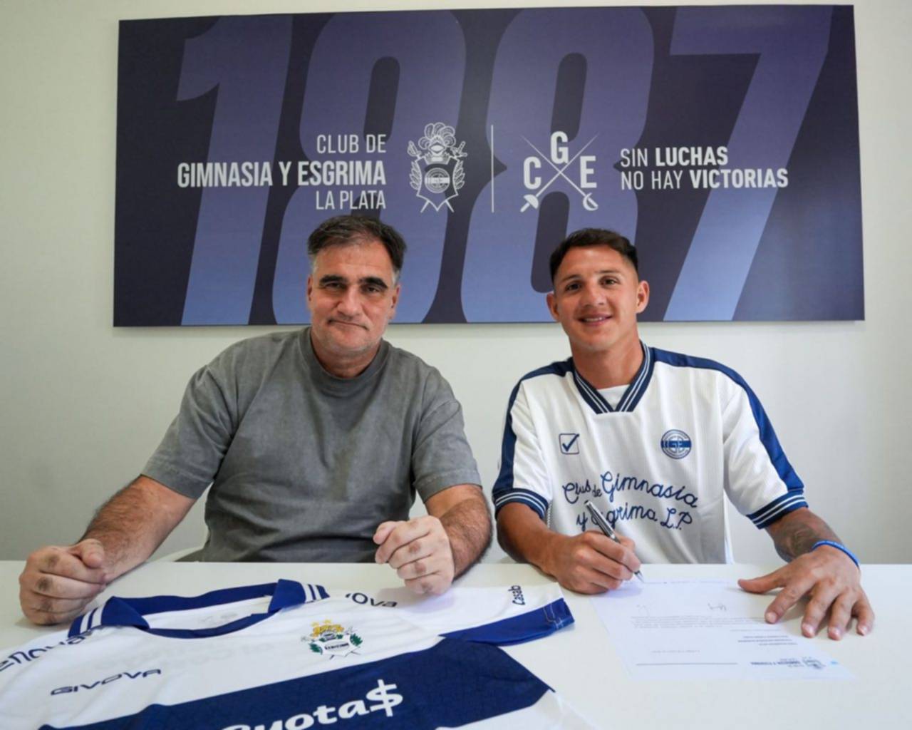 Franco Torres renovó