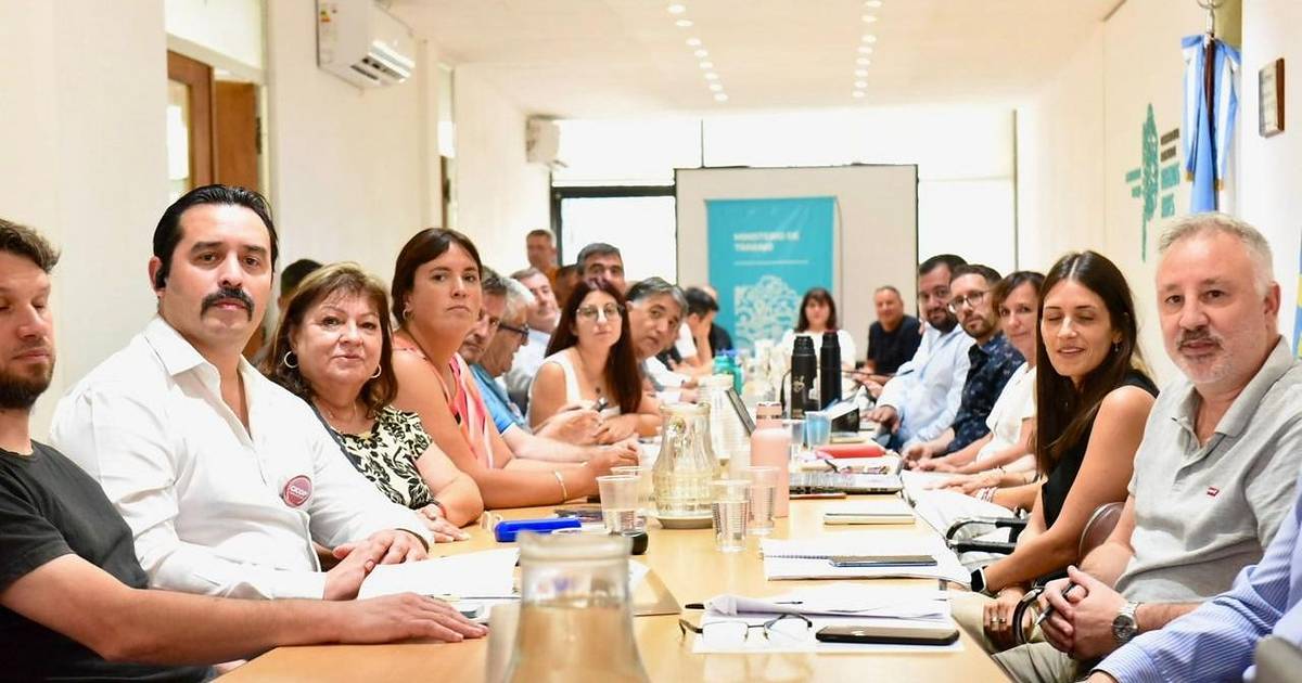 La paritaria en Provincia, a cuarto intermedio: estatales y docentes ...