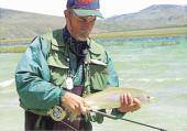 Laguna Willimanco: truchas en un pesquero de Esquel