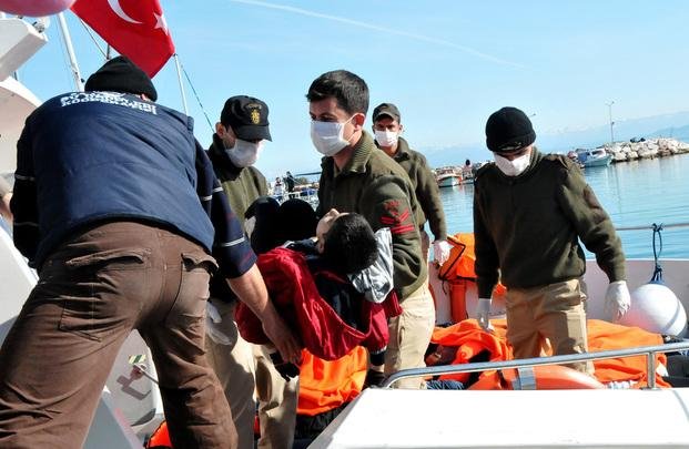 Drama:  al menos 33 muertos en dos naufragios de refugiados