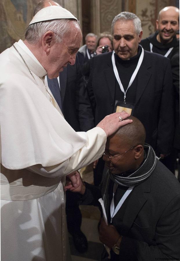 El Papa invitó a misa a padres de  los 43 estudiantes desaparecidos