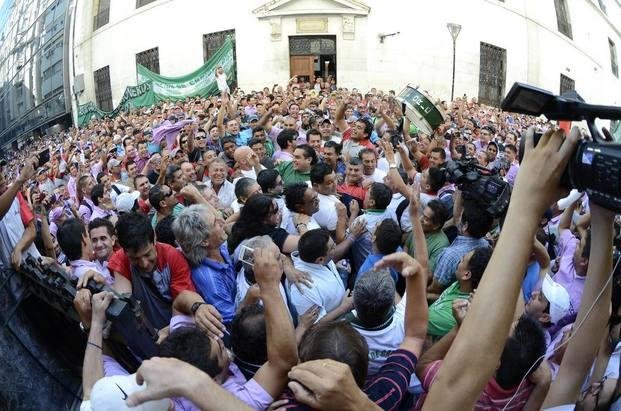 El Banco Central revisa medida tras protestas del gremio de Moyano