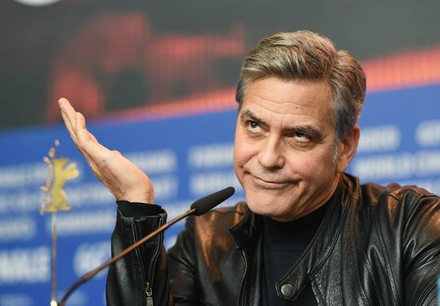 En Berlín, Clooney habló de refugiados pero no de cine