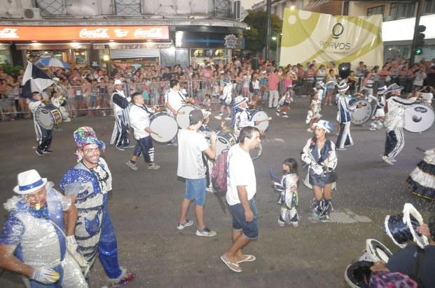 “Carnaval en los Barrios”