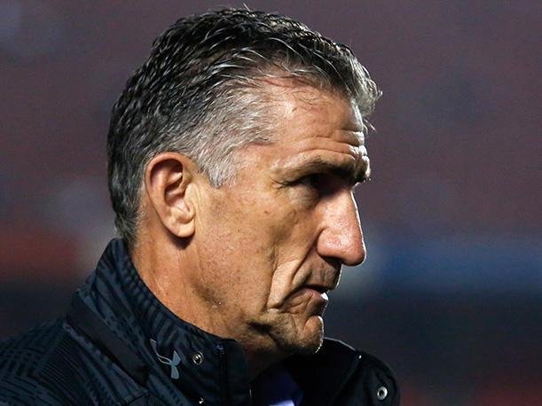 Bauza estuvo en el entrenamiento del "Aleti"