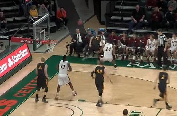 VIDEO: Espectacular triple en contra en Estados Unidos