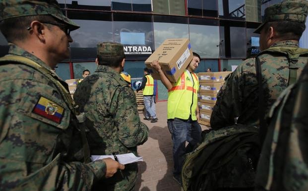 Ecuador va a las urnas para definir la sucesión de Correa