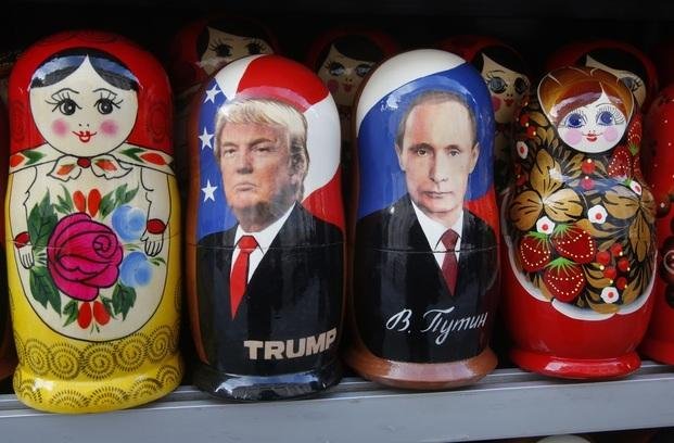 Revelan que la campaña de Trump tuvo “varios contactos” con Rusia