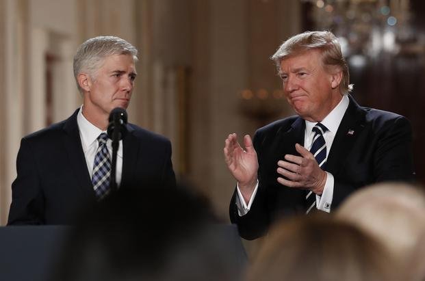 Trump quiere imponer a cualquier precio a su nominado a la Corte