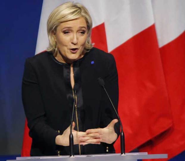 Ya en campaña, Le Pen ataca la “inmigración masiva”