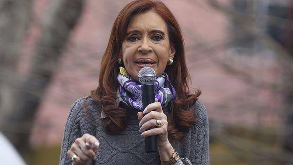 Cristina apeló procesamiento por 
la adjudicación de obra pública