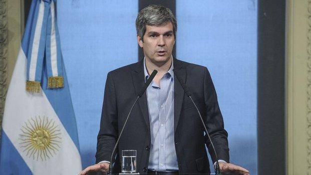 El fiscal Di Lello advirtió que podría 
"denunciar" a Marco Peña