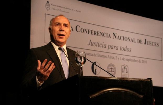 Lorenzetti señaló que la "corrupción" puede alterar el escenario "político"