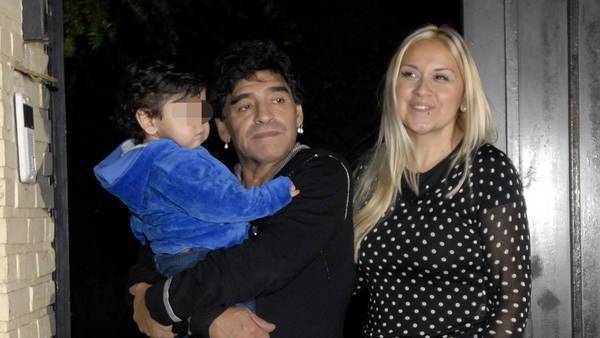 Maradona y su ex llegaron un acuerdo por Dieguito Fernando