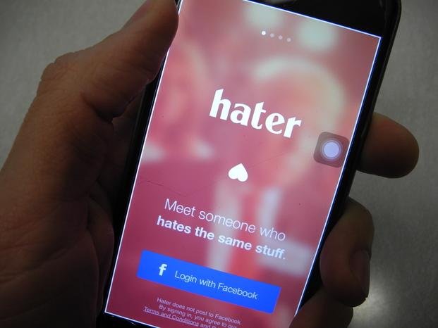 Crean una app que une parejas en base a lo que ambos odian