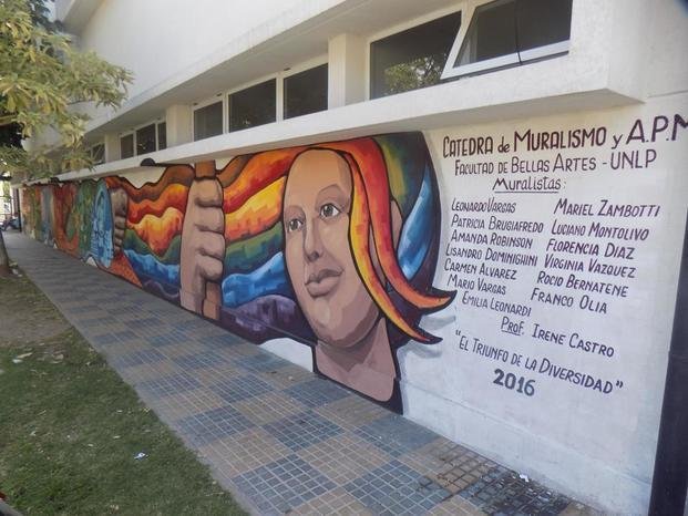 La maternidad del Hospital Gutiérrez estrena murales