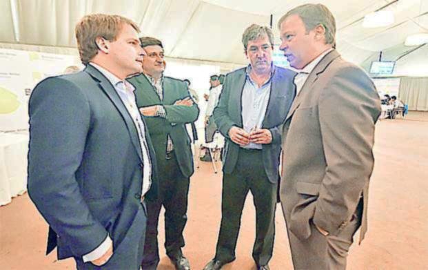 Acuerdan más de 900 obras para los 135 municipios