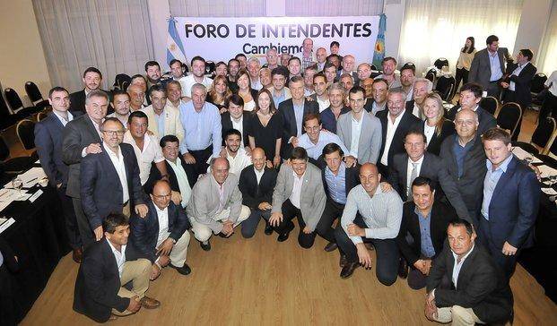Macri y Vidal, con intendentes de Cambiemos