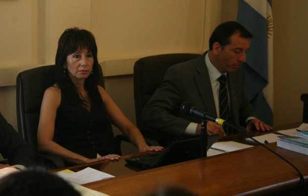 A 15 años de la muerte de una policía, comenzó el juicio oral