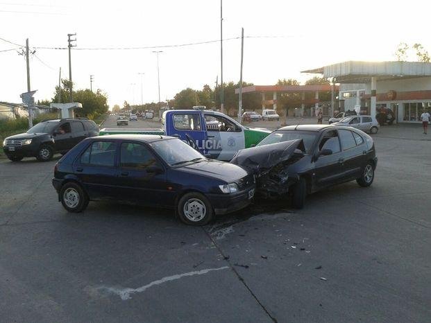 Dos personas heridas por accidente en 520 y 203
