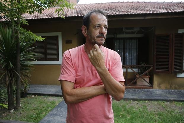 “Es cazador, tiene varias armas y eso nos tranquiliza”